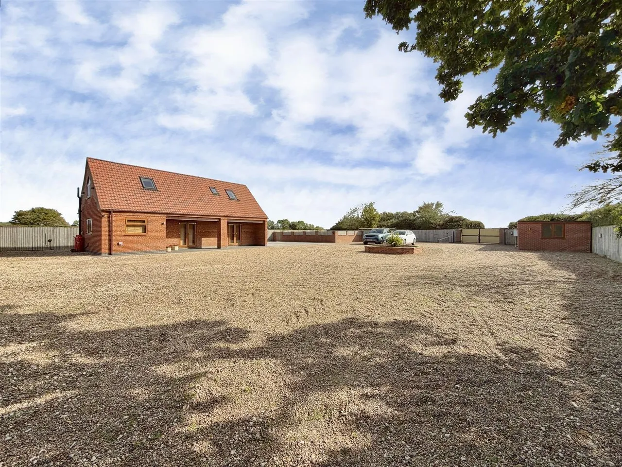 Long Lane, East Drayton, photo 37