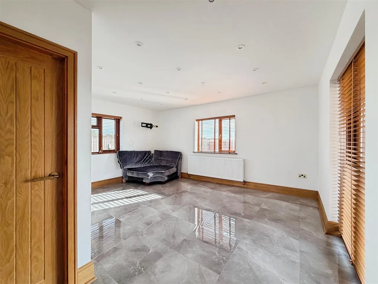 Long Lane, East Drayton, photo 11