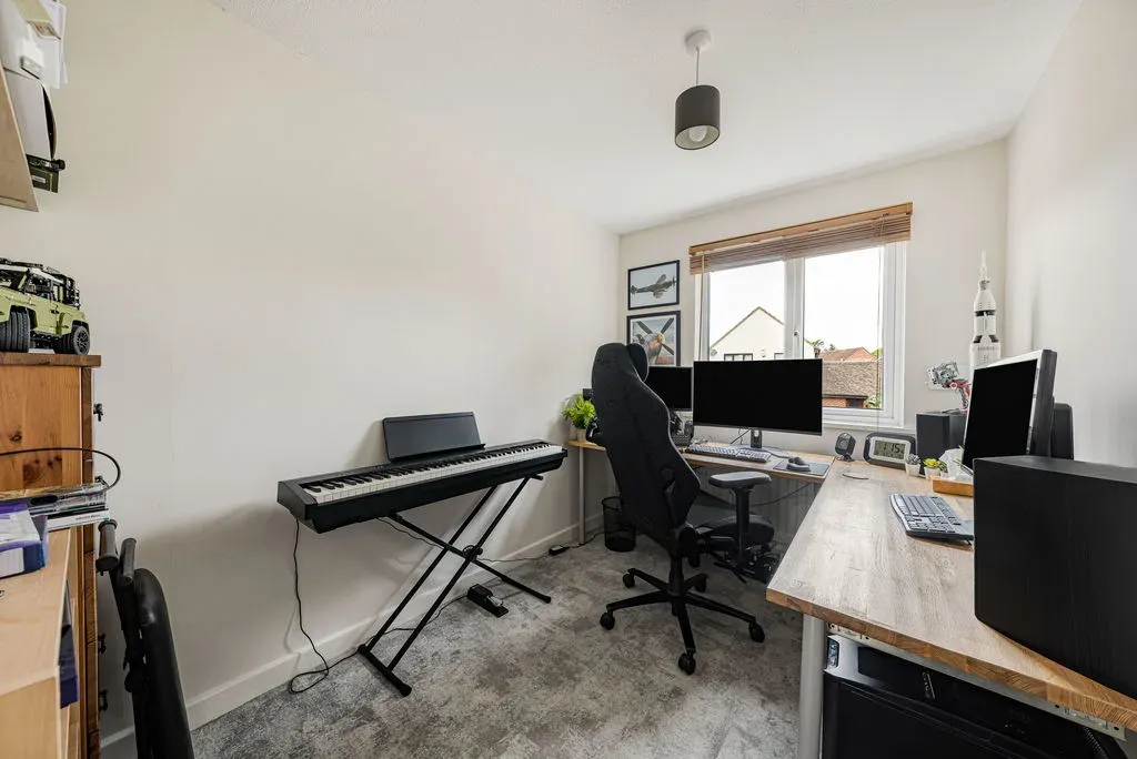 The Spinney, Bradwell, Milton Keynes, Buckinghamshire, MK13 9BX, photo 10