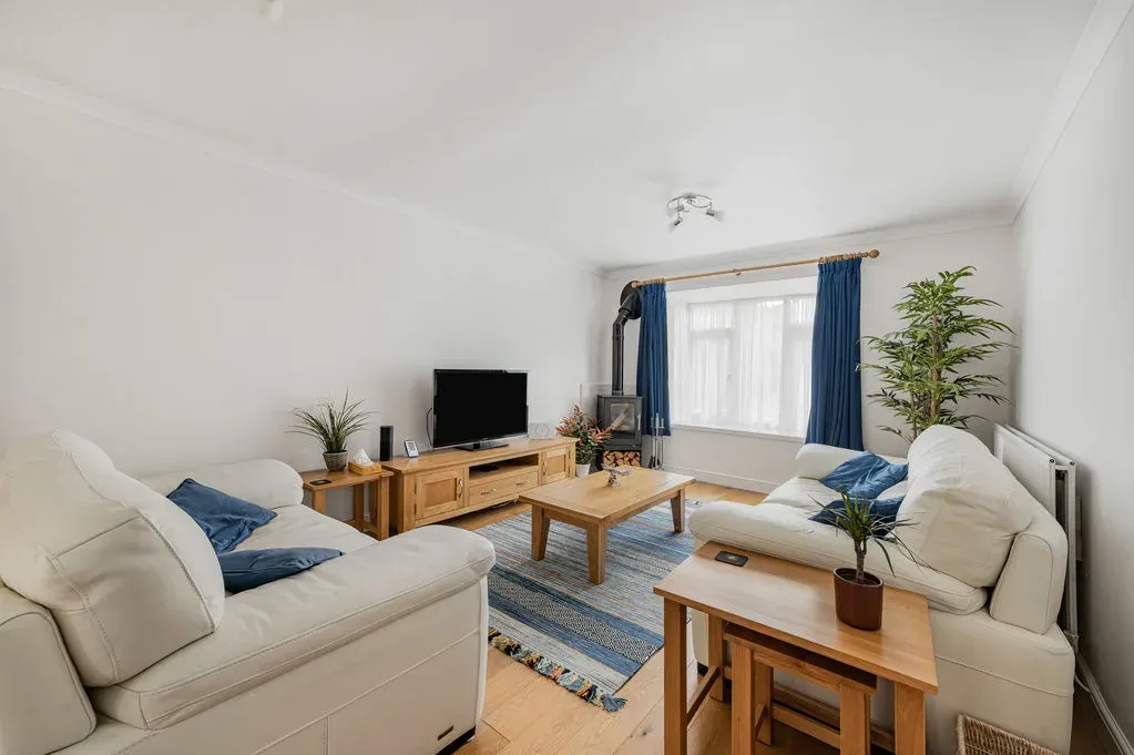 The Spinney, Bradwell, Milton Keynes, Buckinghamshire, MK13 9BX, photo 3