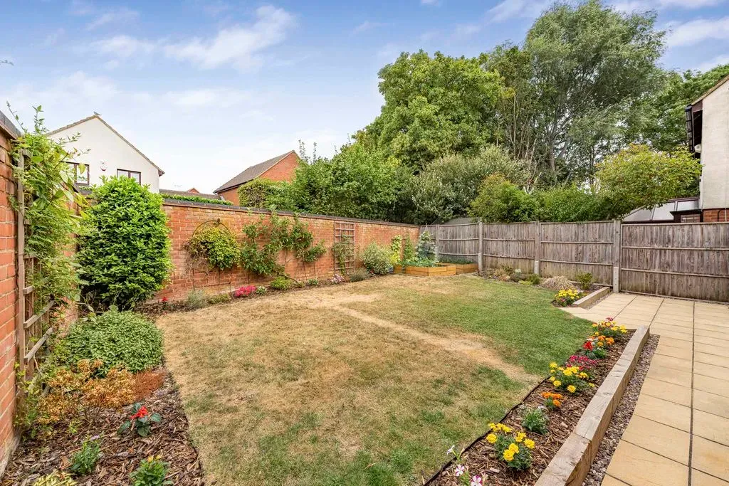 The Spinney, Bradwell, Milton Keynes, Buckinghamshire, MK13 9BX, photo 5