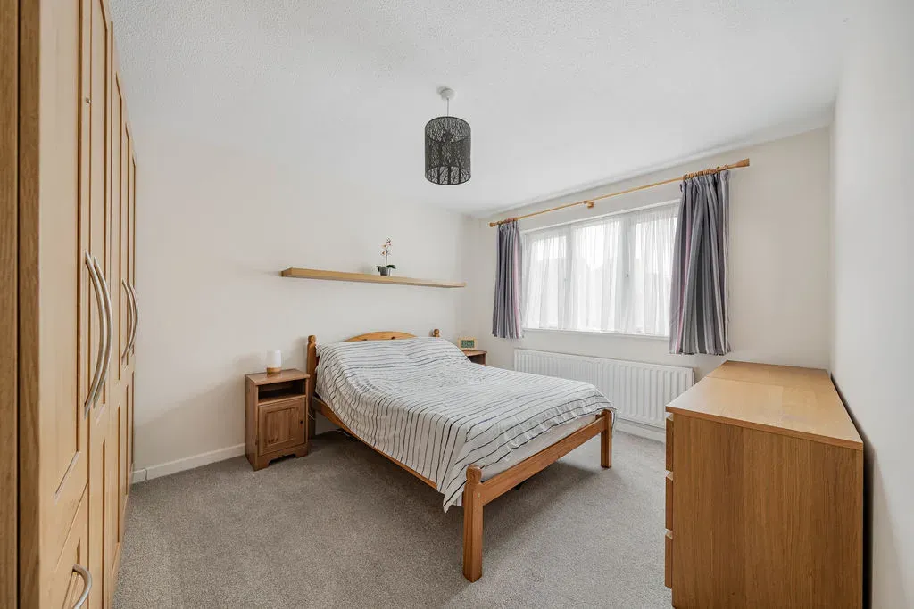 The Spinney, Bradwell, Milton Keynes, Buckinghamshire, MK13 9BX, photo 7