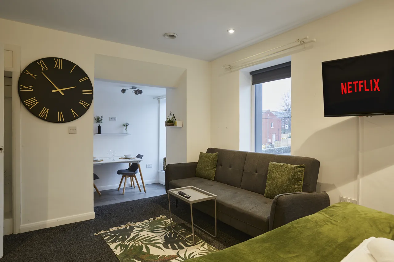 1 bed flat to rent, Wakefield Road, Huddersfield, HD5