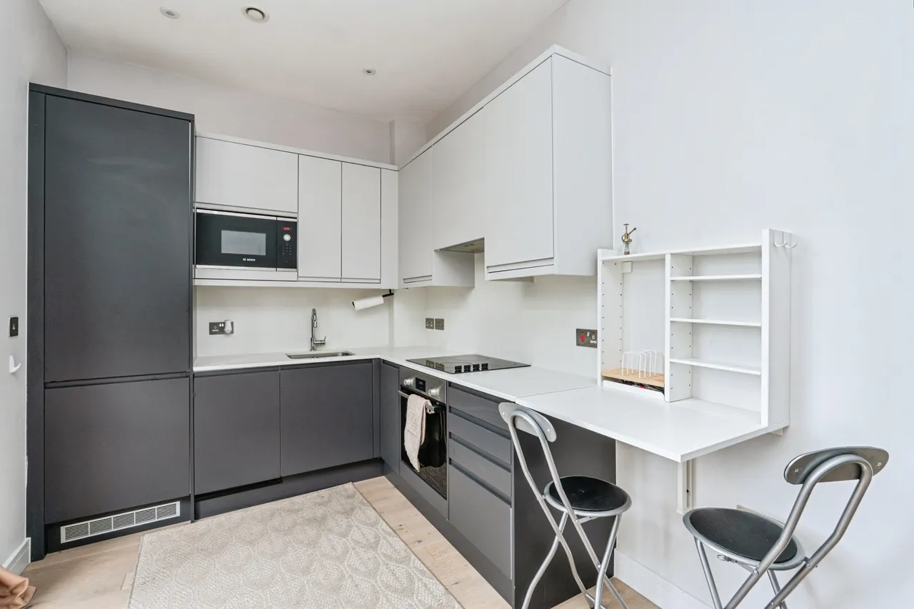 Albert Drive, Woking, GU21, photo 7