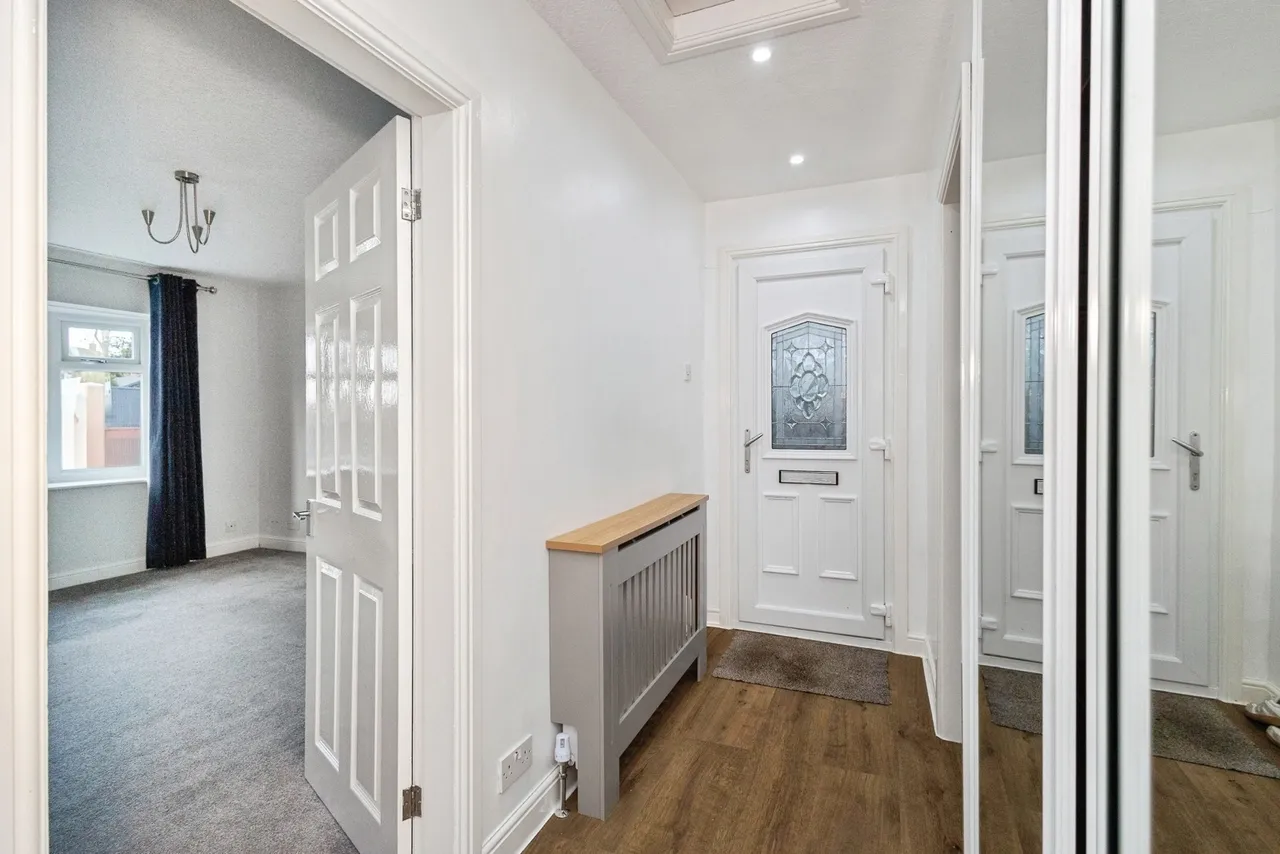 Redhill Drive, Bredbury, Stockport, Greater Manchester, SK6, photo 2