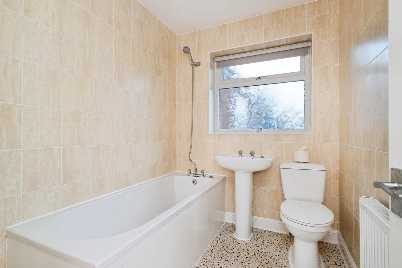 Redhill Drive, Bredbury, Stockport, Greater Manchester, SK6, photo 16