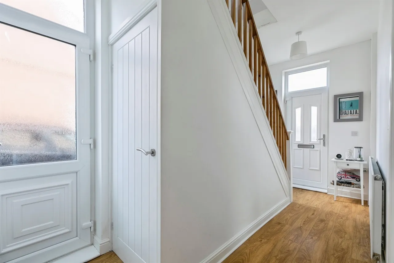 Pickhills Avenue, Goldthorpe, S63, photo 9