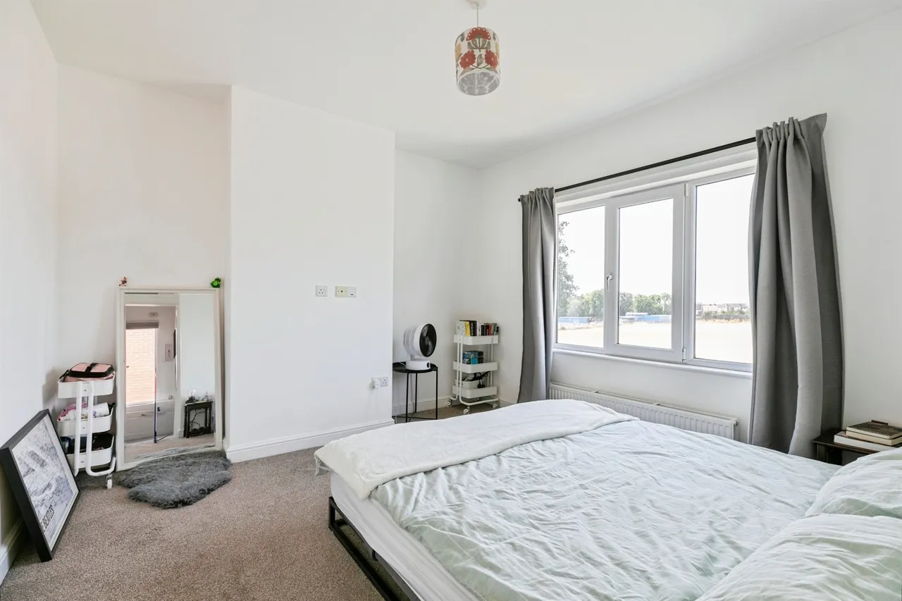Pickhills Avenue, Goldthorpe, S63, photo 10