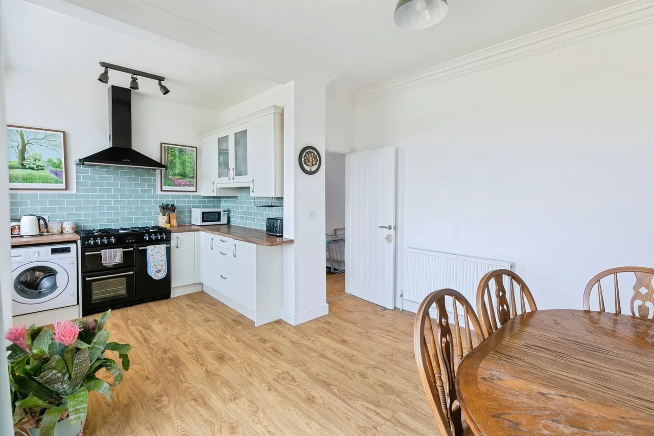 Pickhills Avenue, Goldthorpe, S63, photo 6