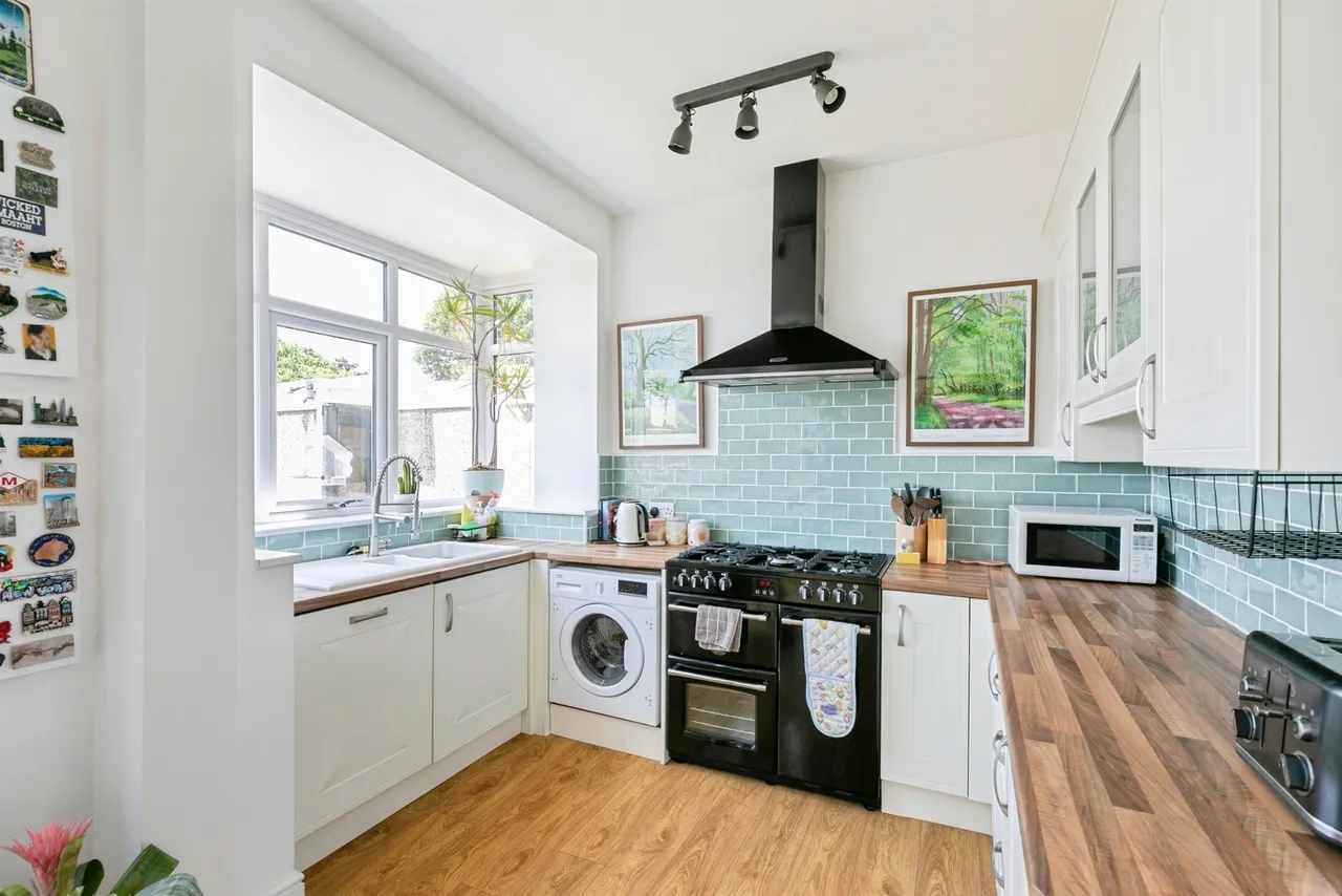 Pickhills Avenue, Goldthorpe, S63, photo 7