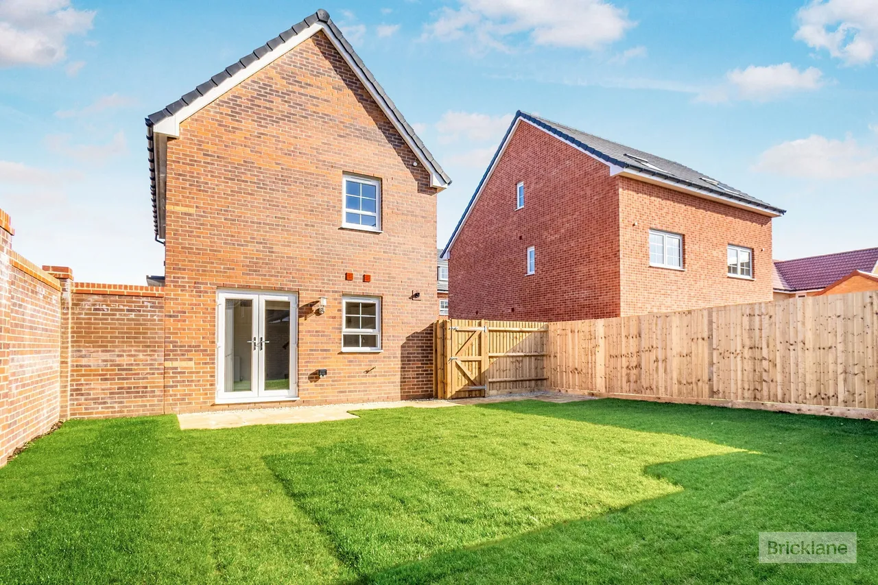 Almond Avenue, Whittlesey, PE7, photo 3