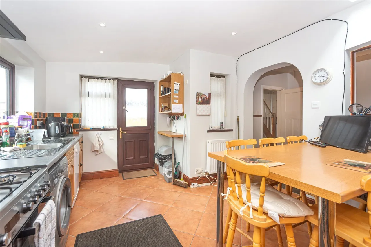 Station Road, Llanrug, photo 9