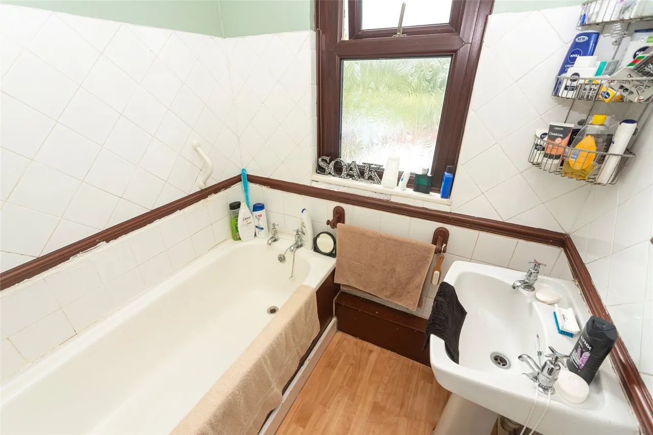 Station Road, Llanrug, photo 6