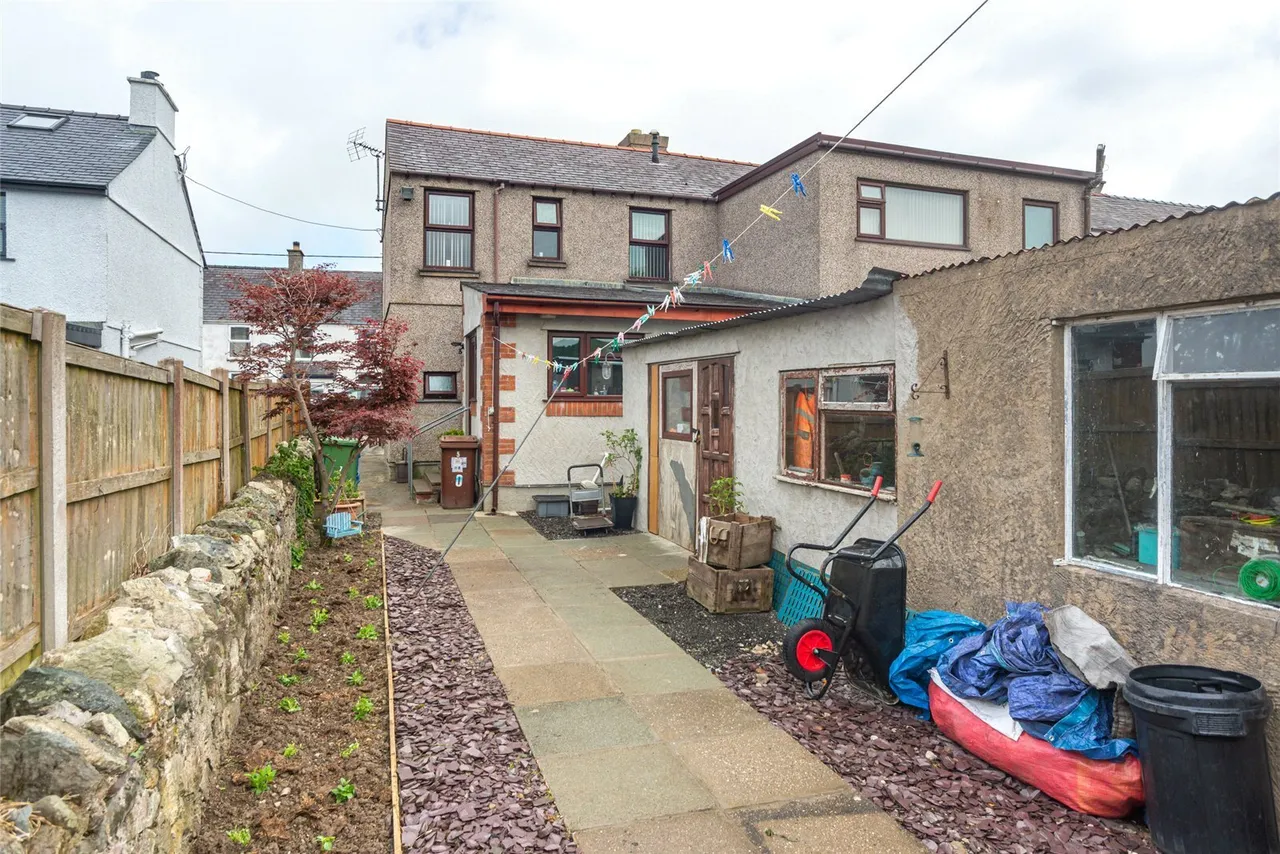 Station Road, Llanrug, photo 11