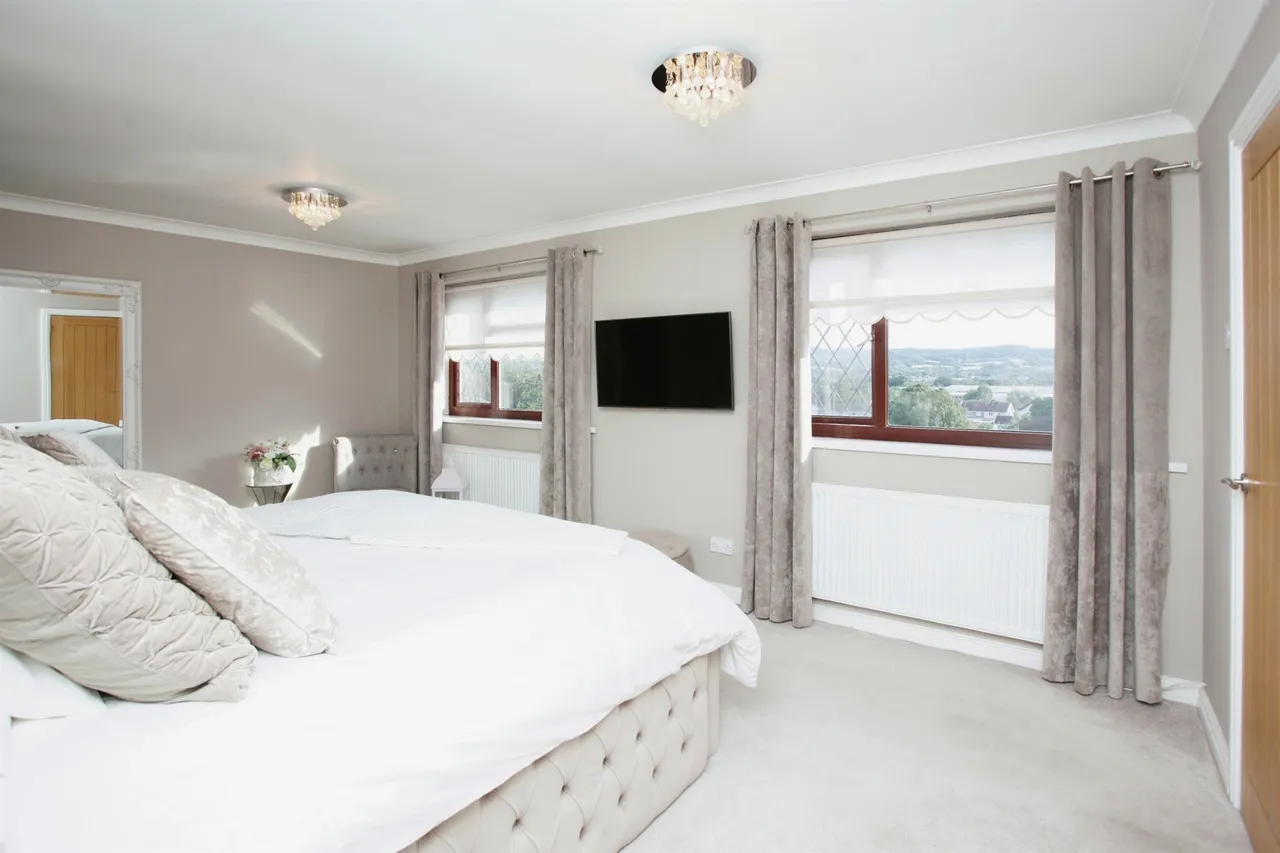 Garth View Caerphilly, CF83, photo 17