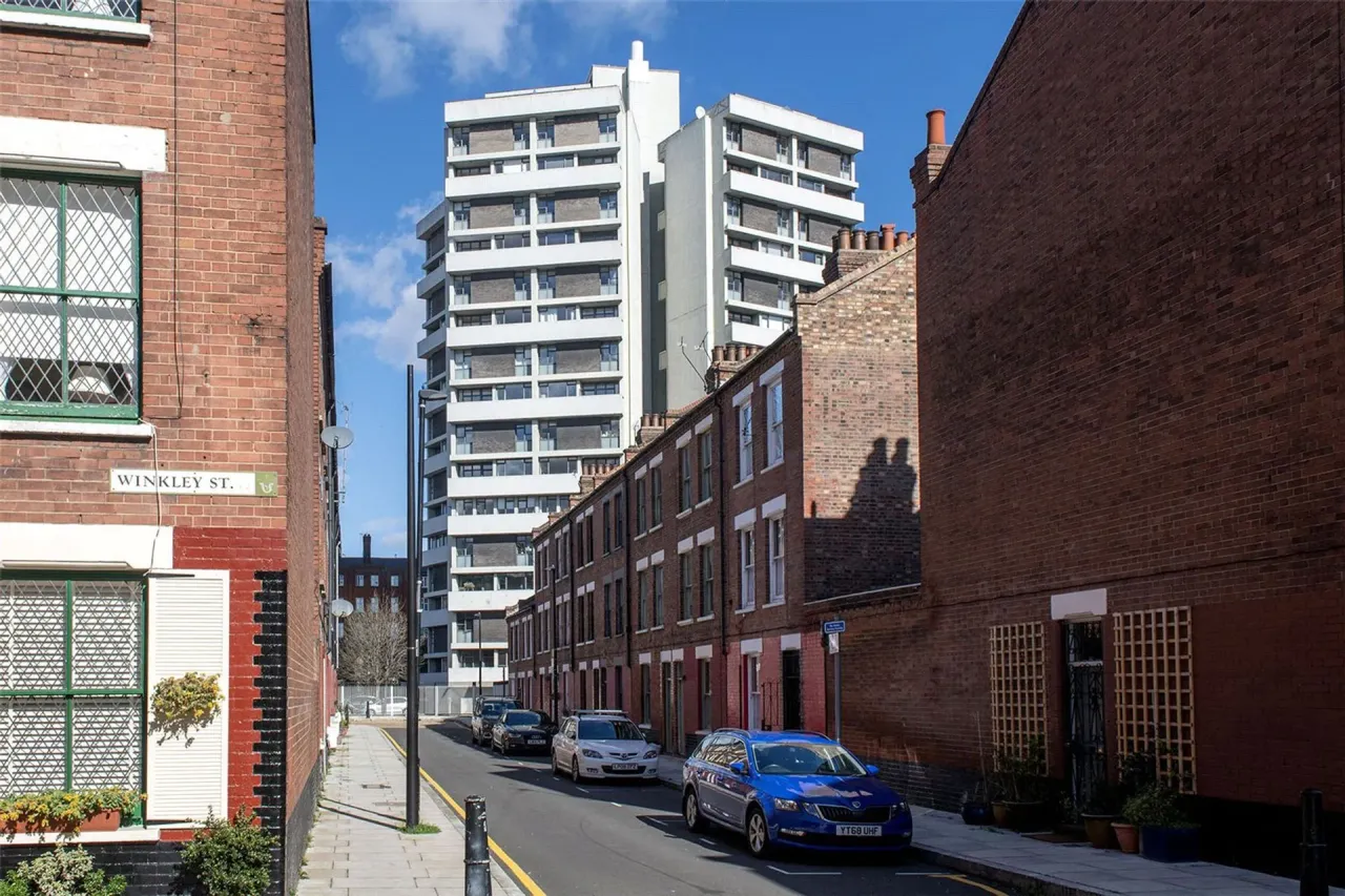 Keeling House, Claredale Street, Bethnal Green, E2, photo 12