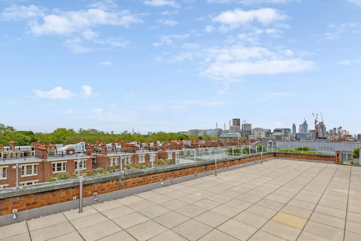 Battersea Park Road, London, SW11, photo 19