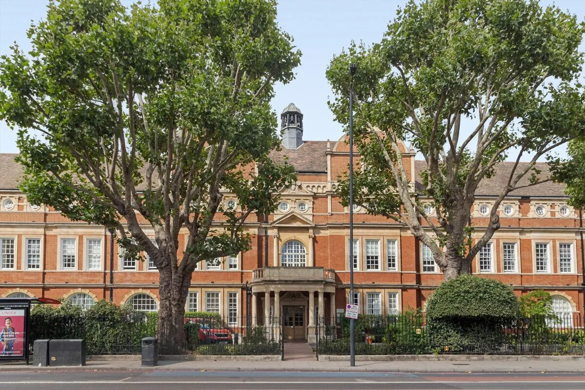 Battersea Park Road, London, SW11, photo 17