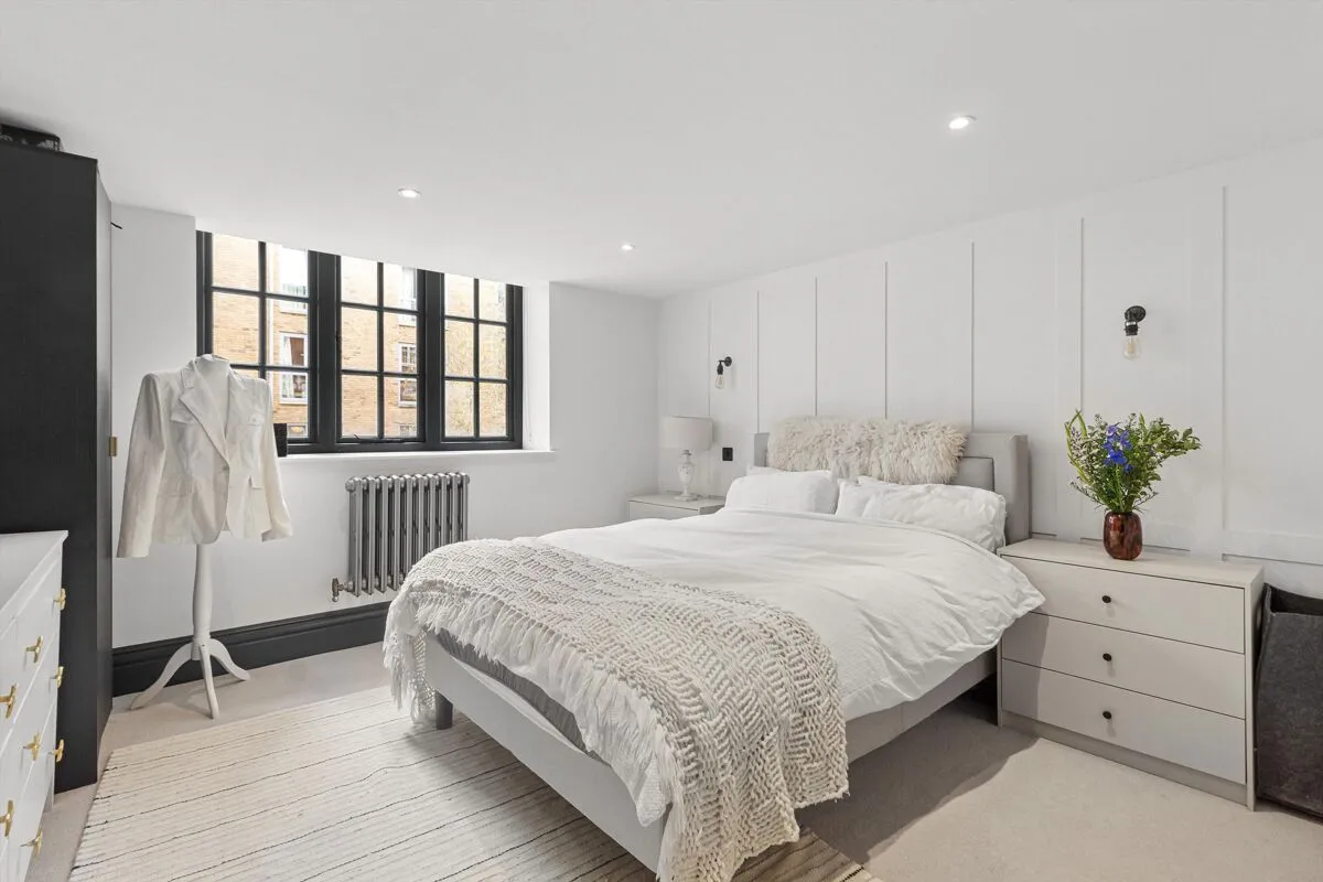Battersea Park Road, London, SW11, photo 10