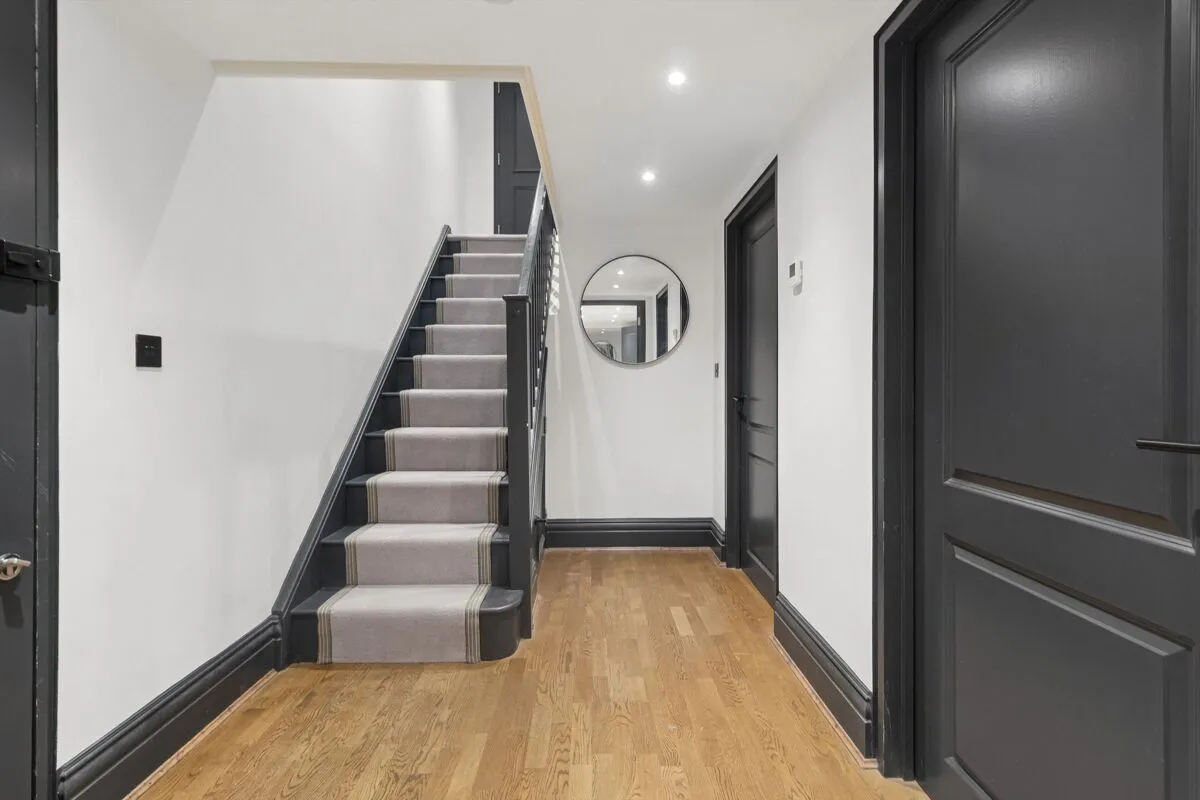 Battersea Park Road, London, SW11, photo 14