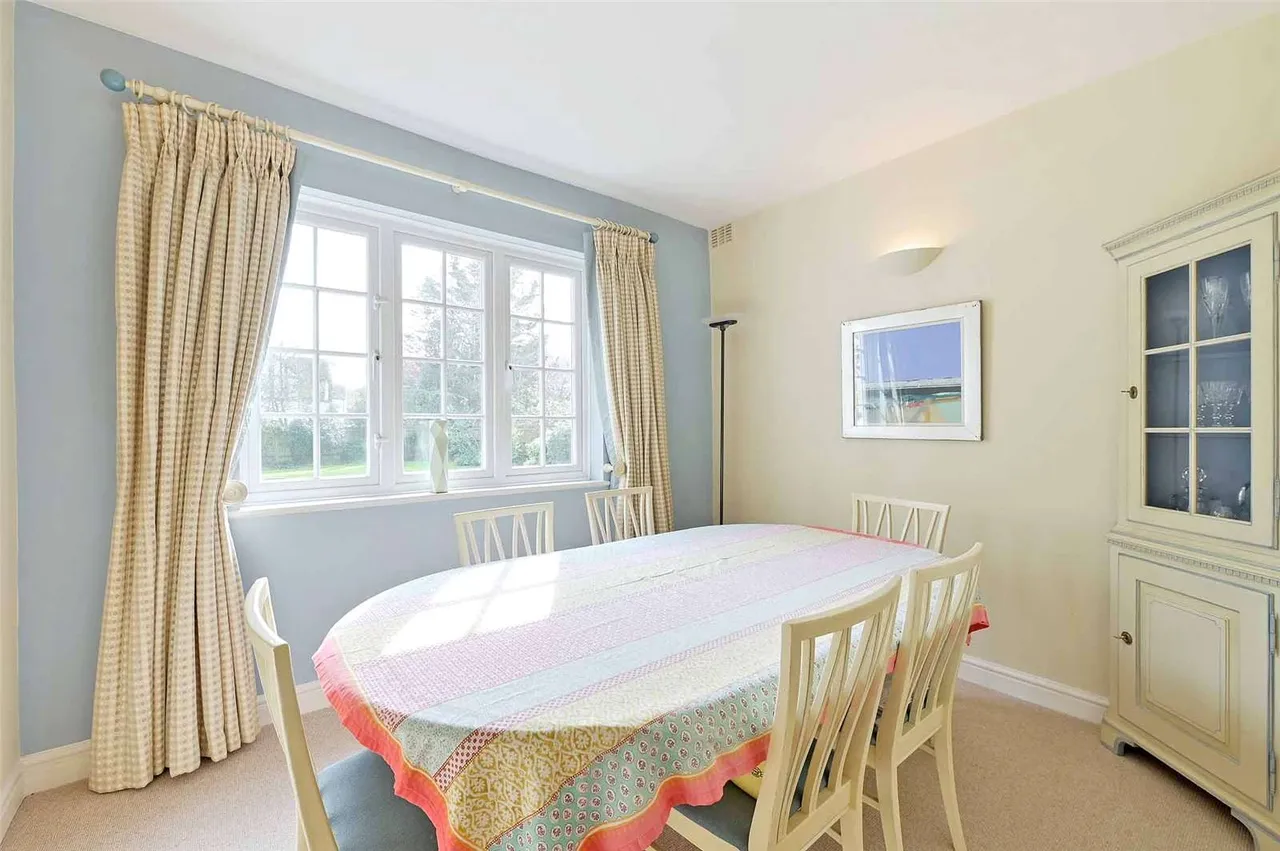 Old Mill Lane, Bray, Maidenhead, Berkshire, SL6 2BD, photo 7