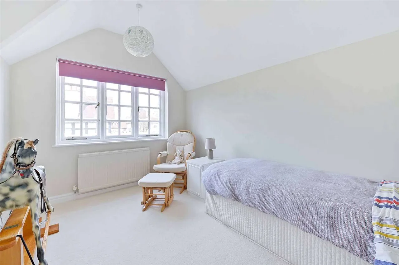 Old Mill Lane, Bray, Maidenhead, Berkshire, SL6 2BD, photo 12