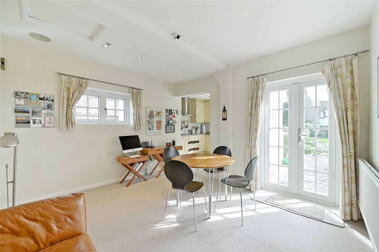 Old Mill Lane, Bray, Maidenhead, Berkshire, SL6 2BD, photo 8