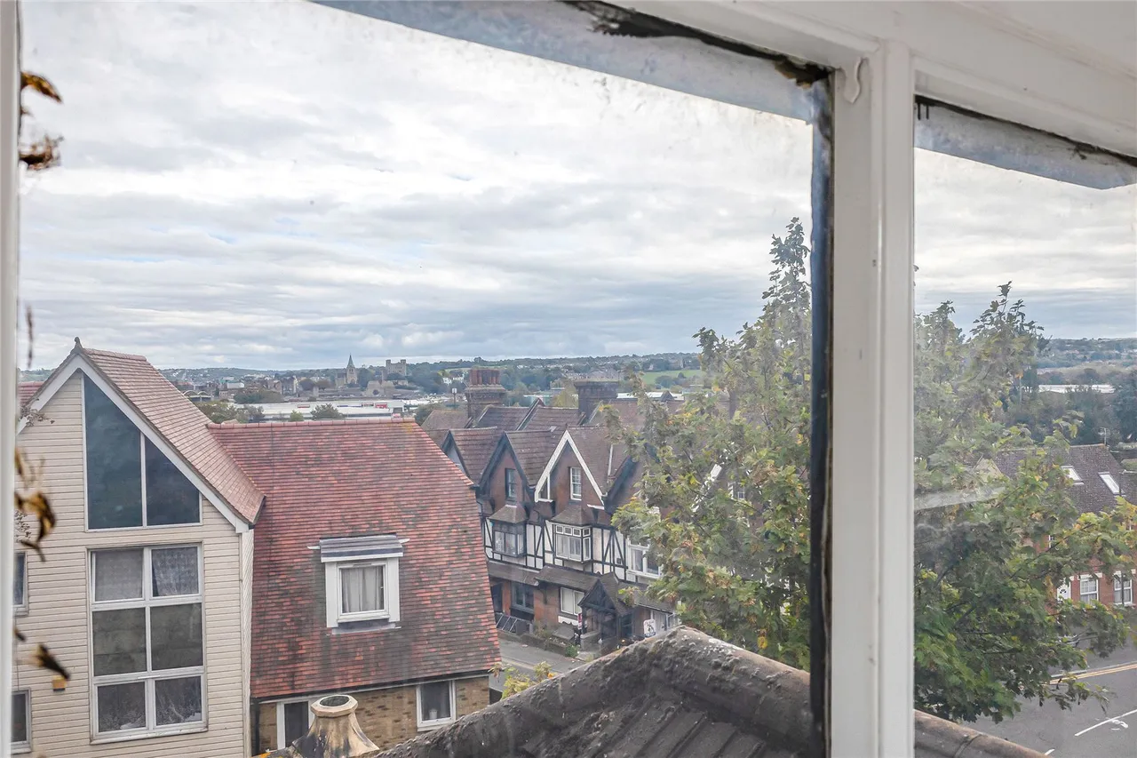 London Road, Strood, ME2, photo 20
