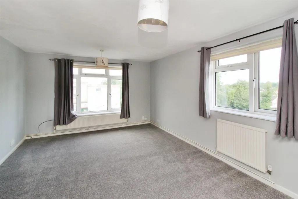 Caburn Court, Southgate, RH11, photo 5