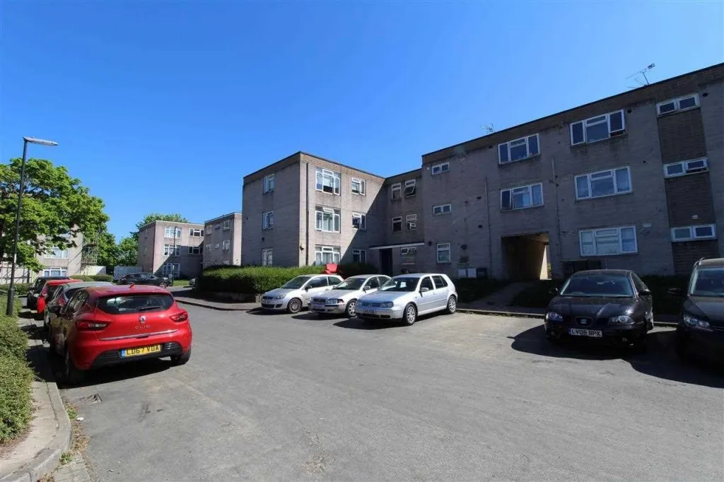 Caburn Court, Southgate, RH11, photo 10