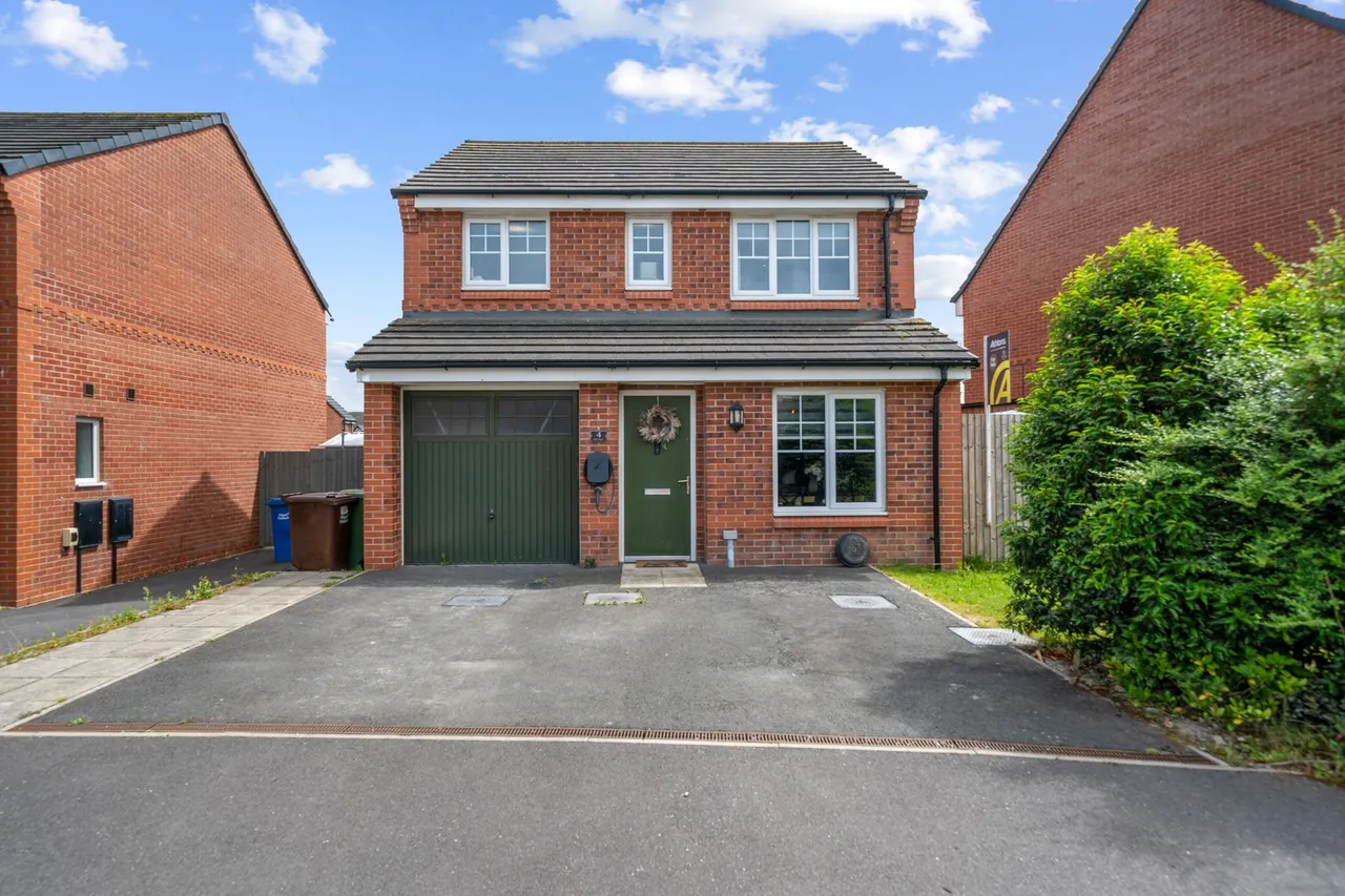 Croft Field, Golborne, Warrington, Warrington, WA3 3YR, photo 13