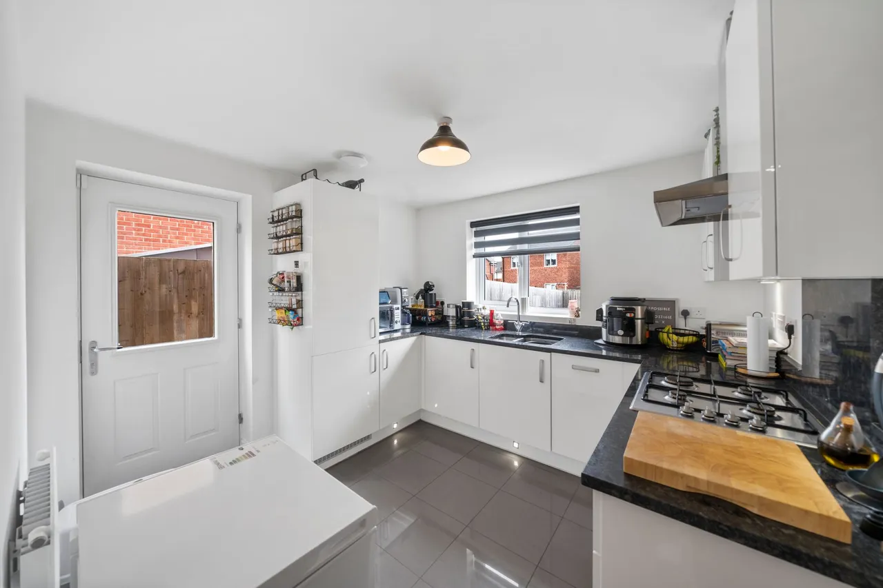 Croft Field, Golborne, Warrington, Warrington, WA3 3YR, photo 3