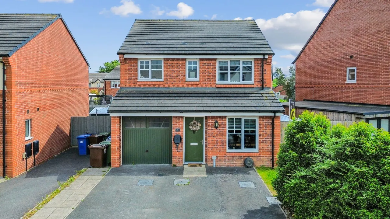 Croft Field, Golborne, Warrington, Warrington, WA3 3YR, photo 18