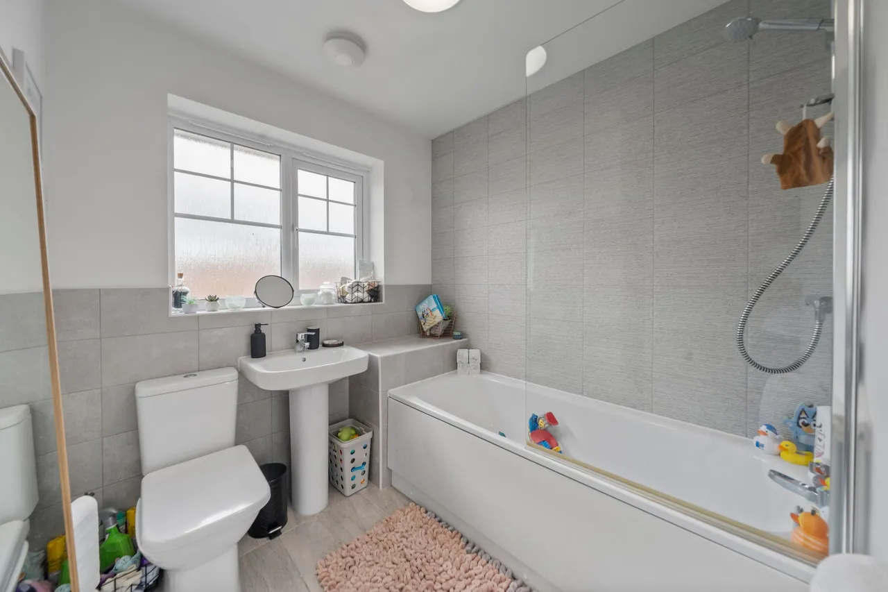 Croft Field, Golborne, Warrington, Warrington, WA3 3YR, photo 12