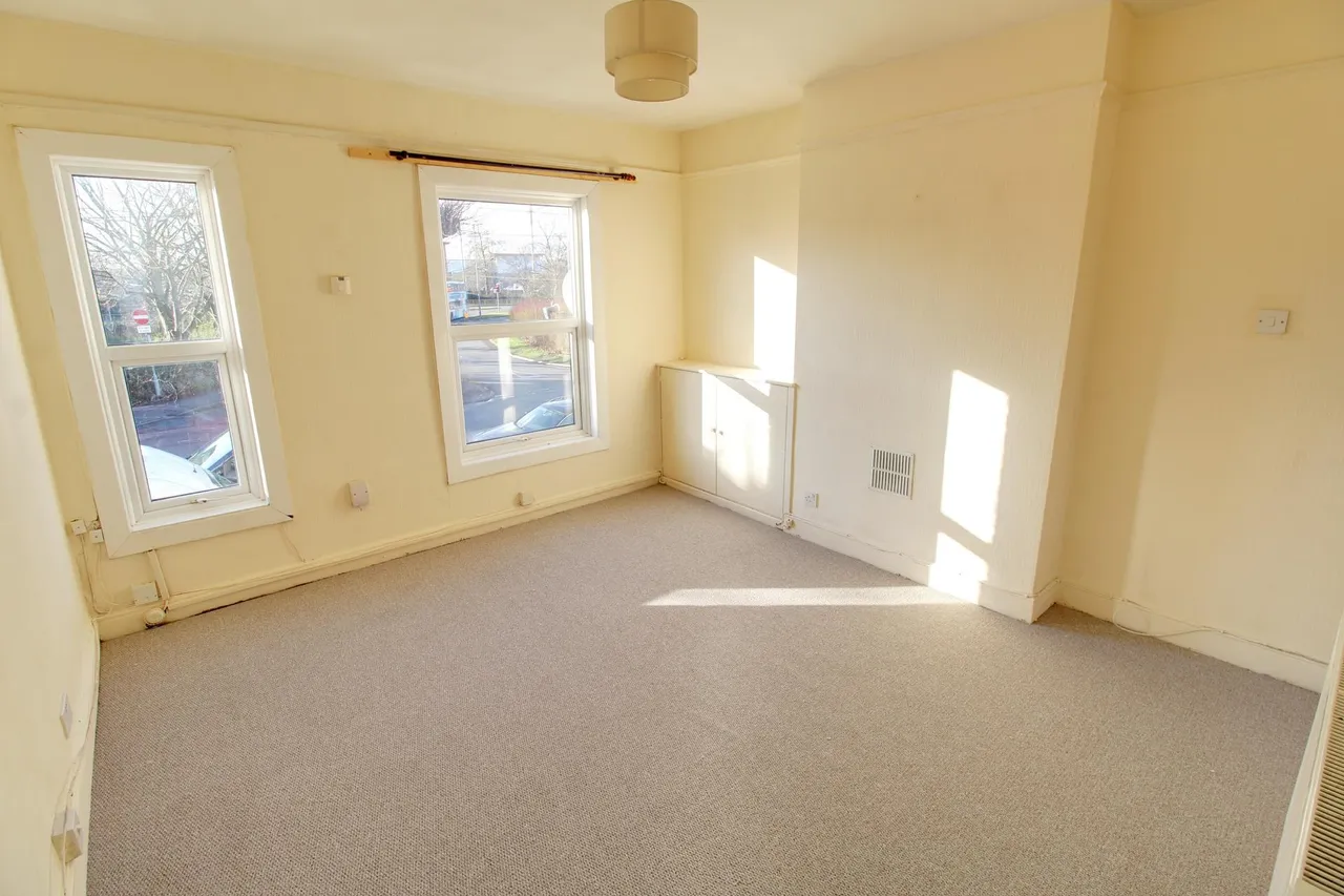Lincoln Road, Peterborough, PE1, photo 4