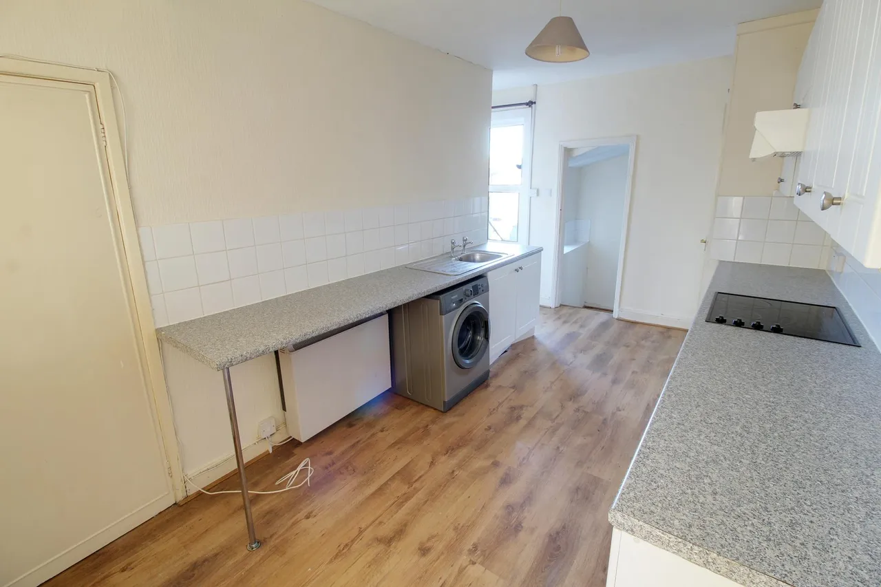 Lincoln Road, Peterborough, PE1, photo 2