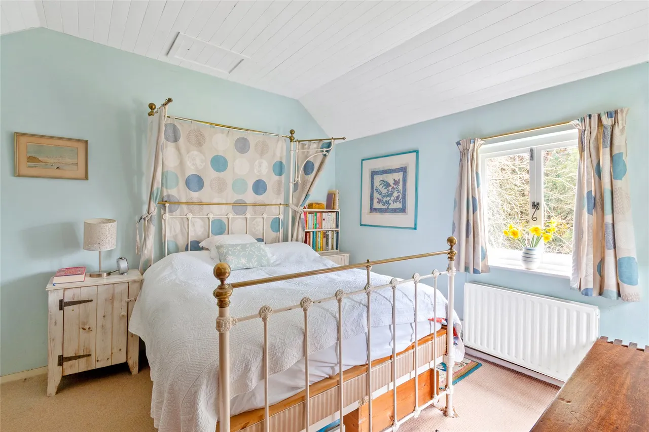 Brook Road, Sandhills, GU8, photo 21