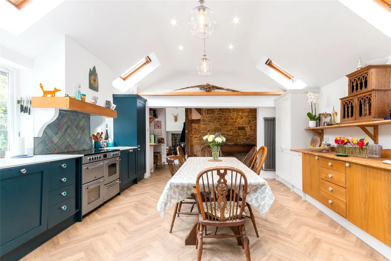 Brook Road, Sandhills, GU8, photo 17