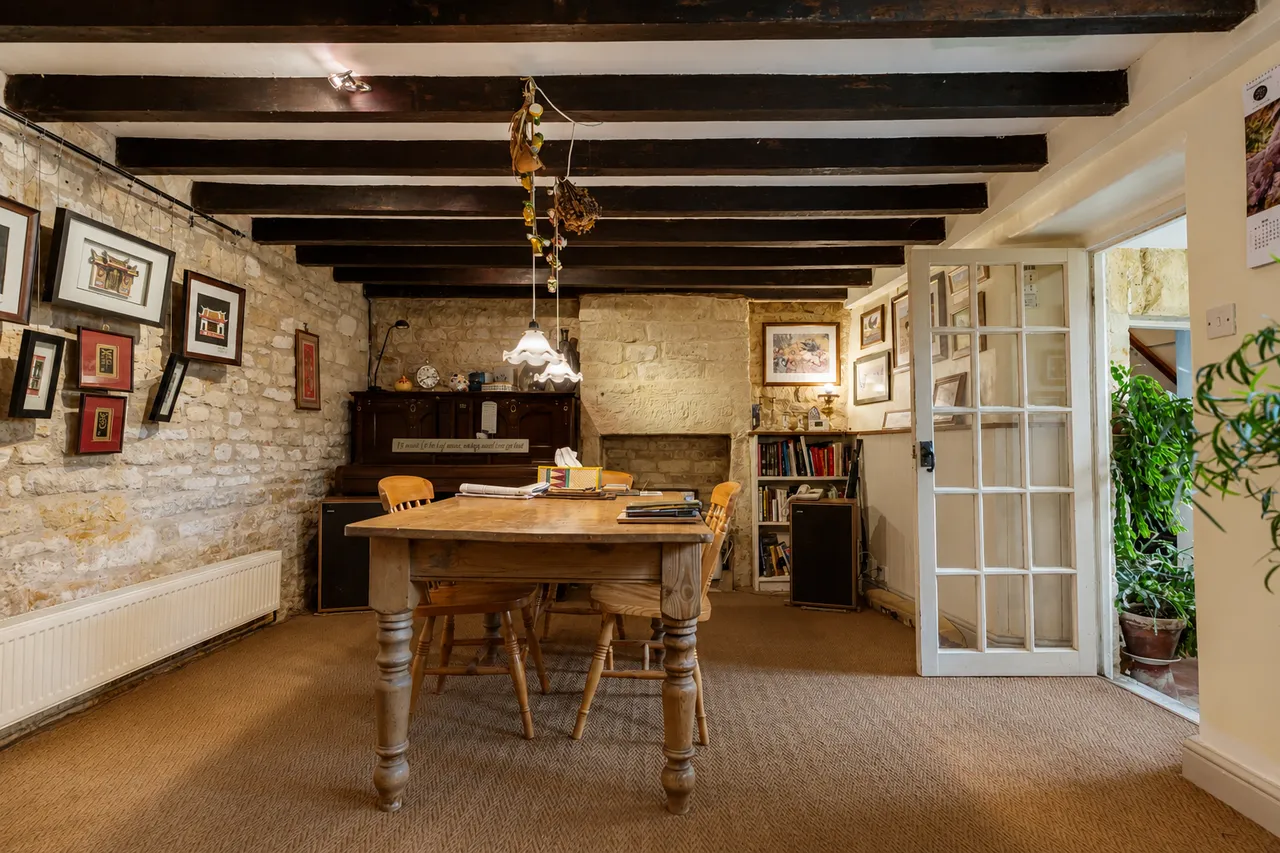 Bourton On The Hill, Moreton-in-marsh, GL56, photo 5