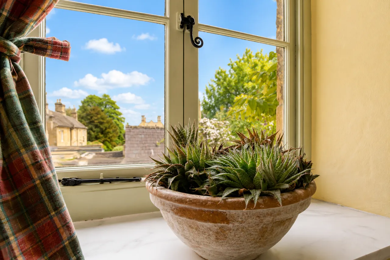 Bourton On The Hill, Moreton-in-marsh, GL56, photo 9