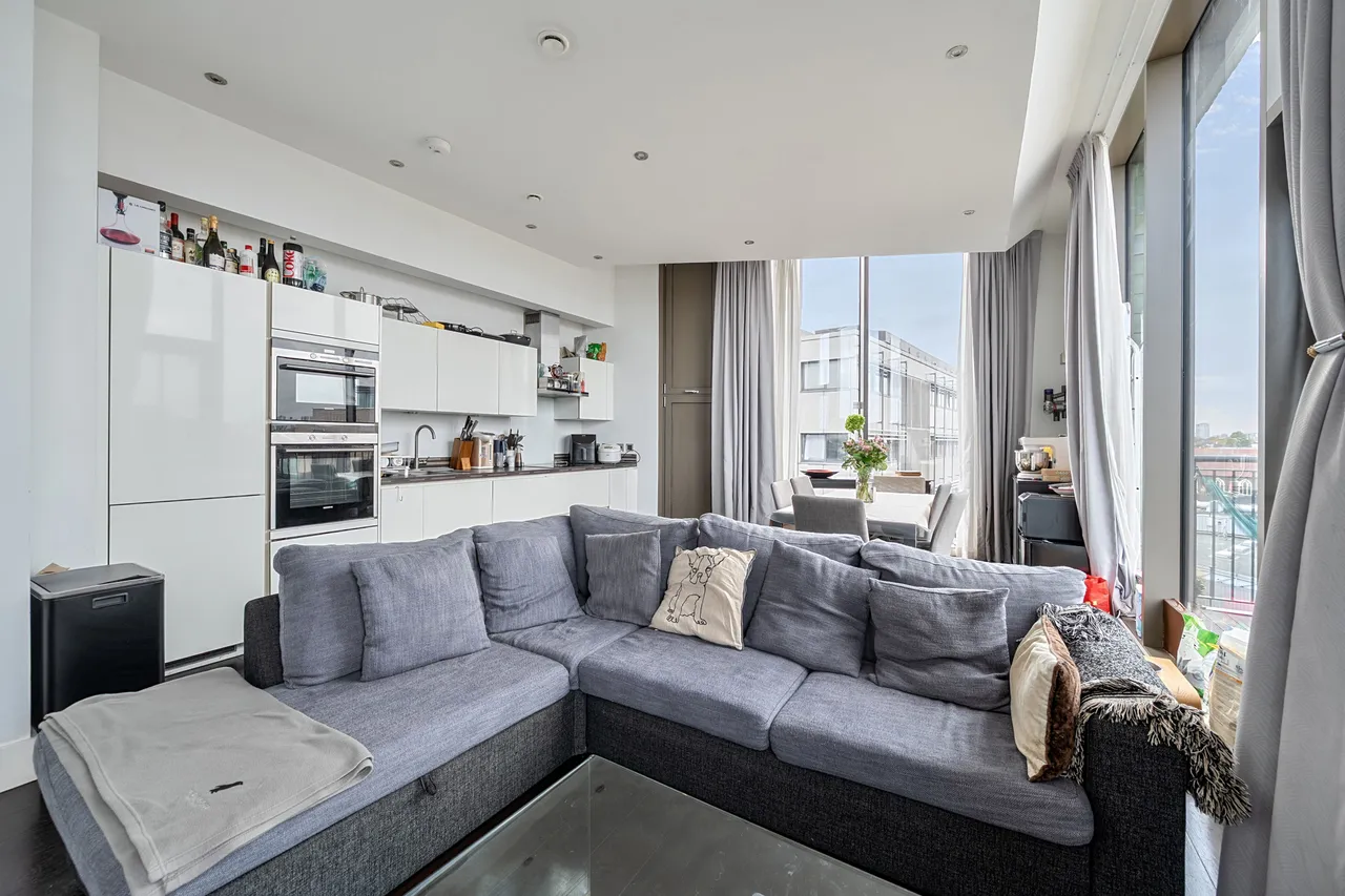 Flat 35 Regent Canalside, 37 Camden Road, London, photo 12
