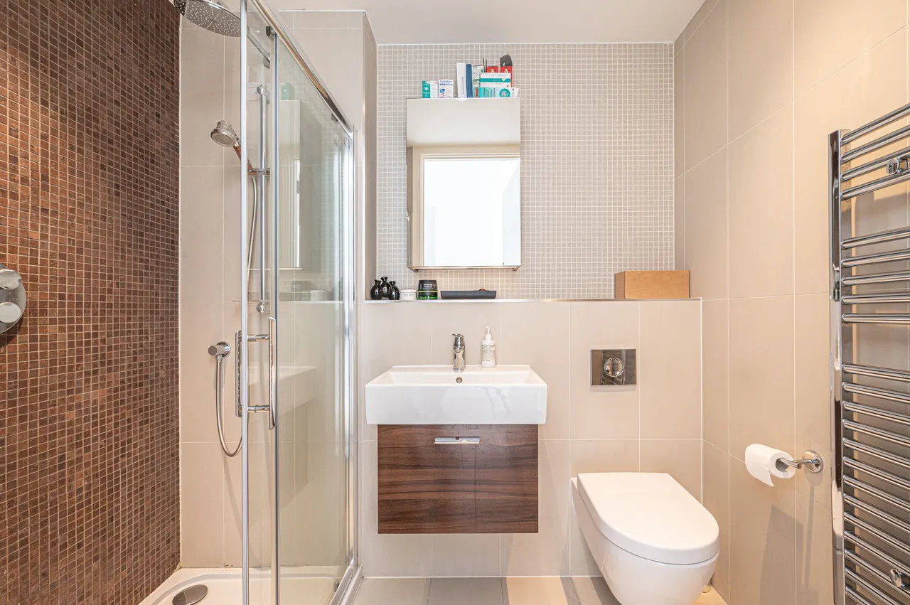 Flat 35 Regent Canalside, 37 Camden Road, London, photo 7