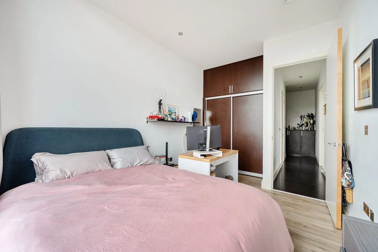 Flat 35 Regent Canalside, 37 Camden Road, London, photo 11