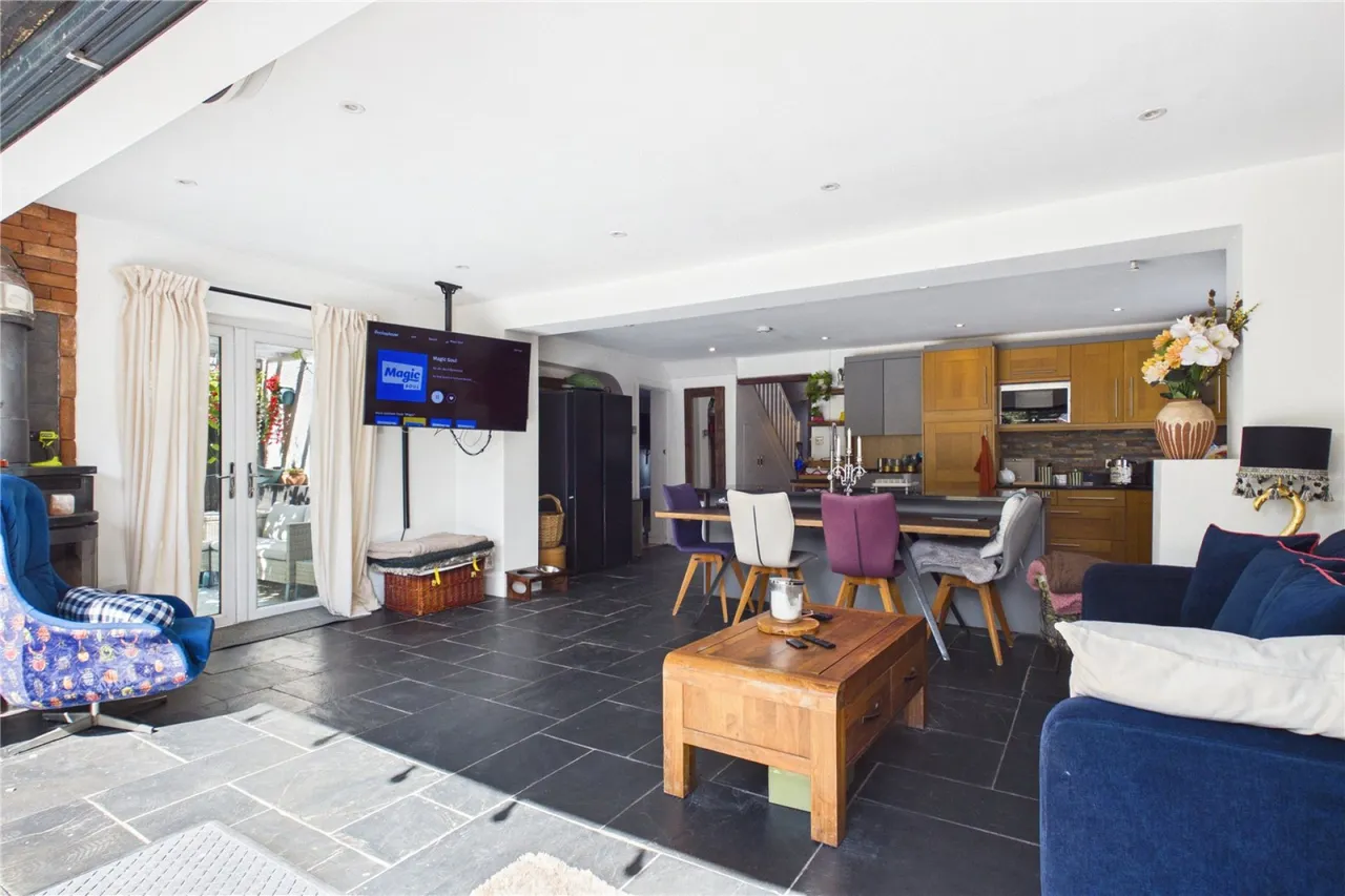 Bath Road, Beenham, RG7, photo 3