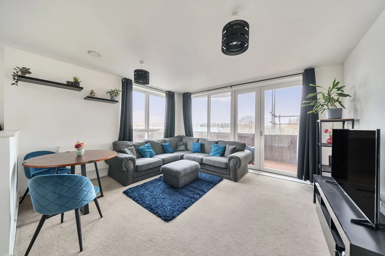 Flat 6, 2 Hampden Road, Kingston Upon Thames, photo 2