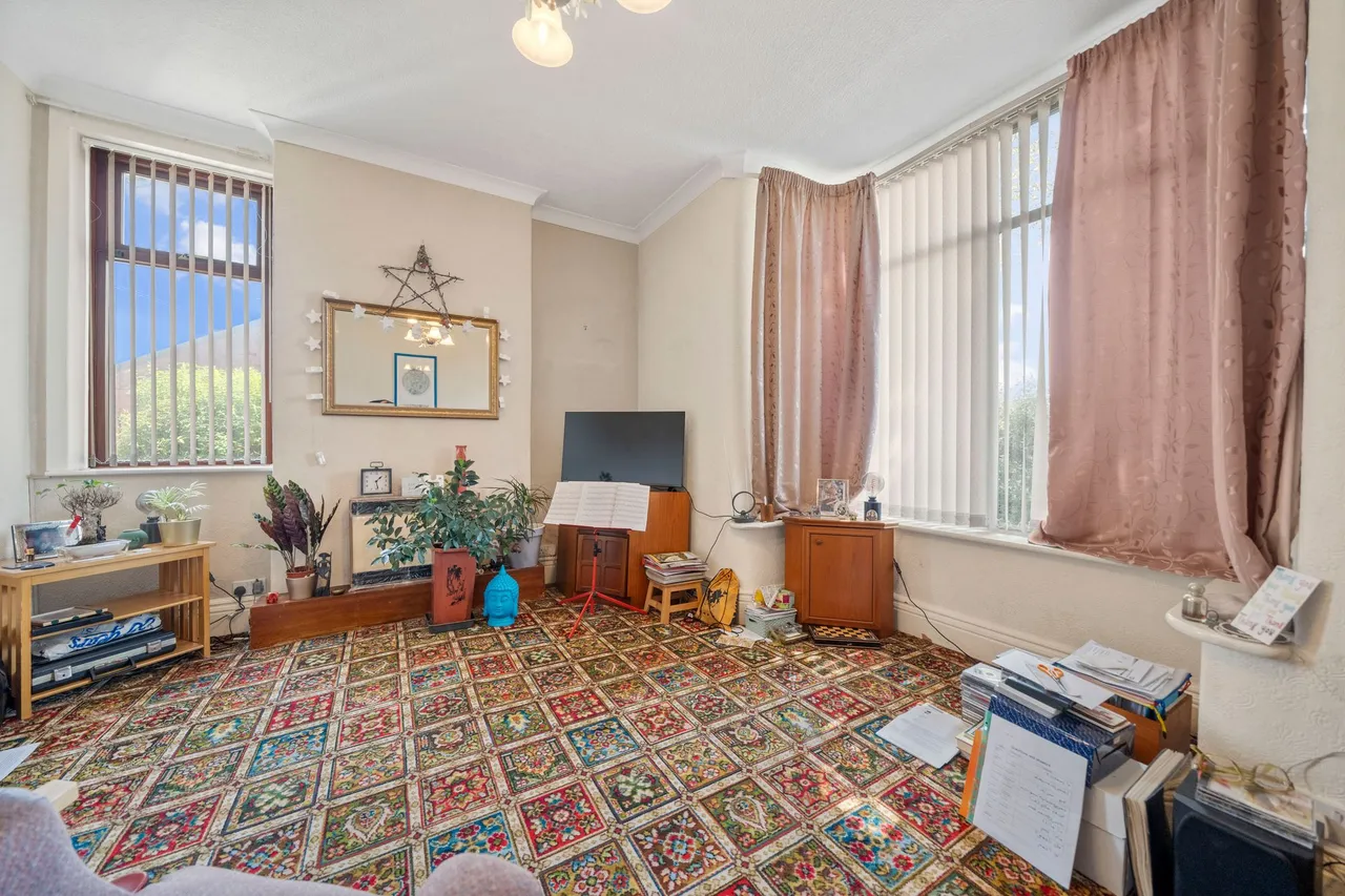 Holden Road, Leigh, Leigh, WN7 1EX, photo 2
