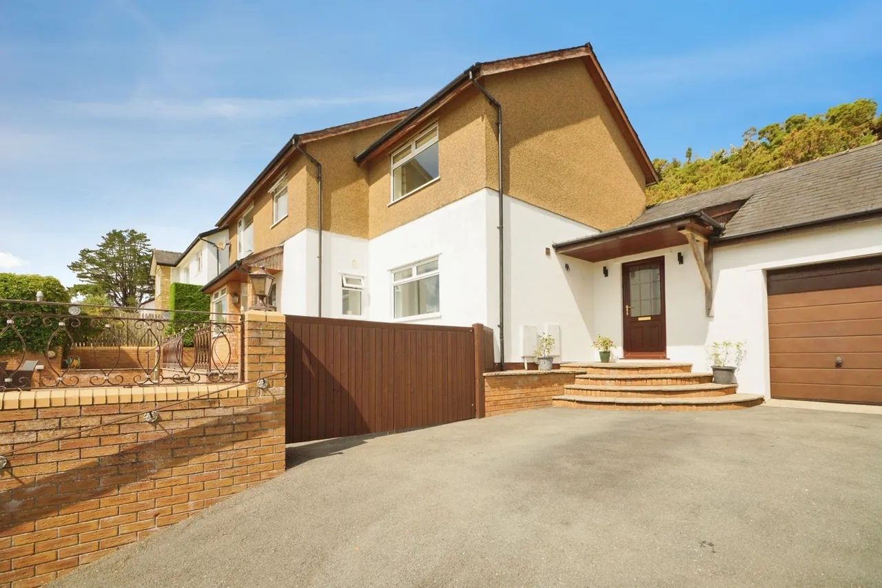Ala Road, Pwllheli, LL53, photo 20