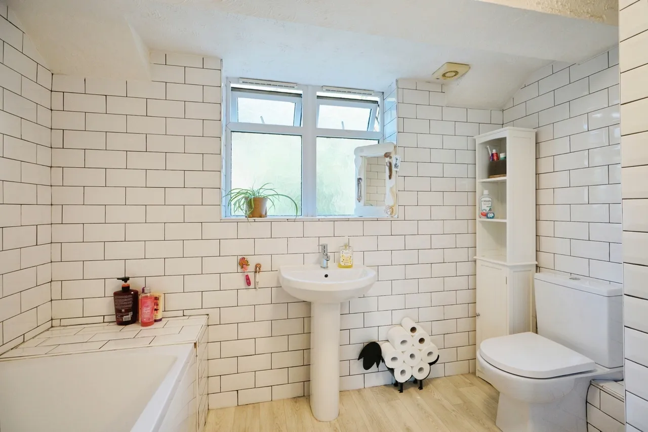 Ala Road, Pwllheli, LL53, photo 12