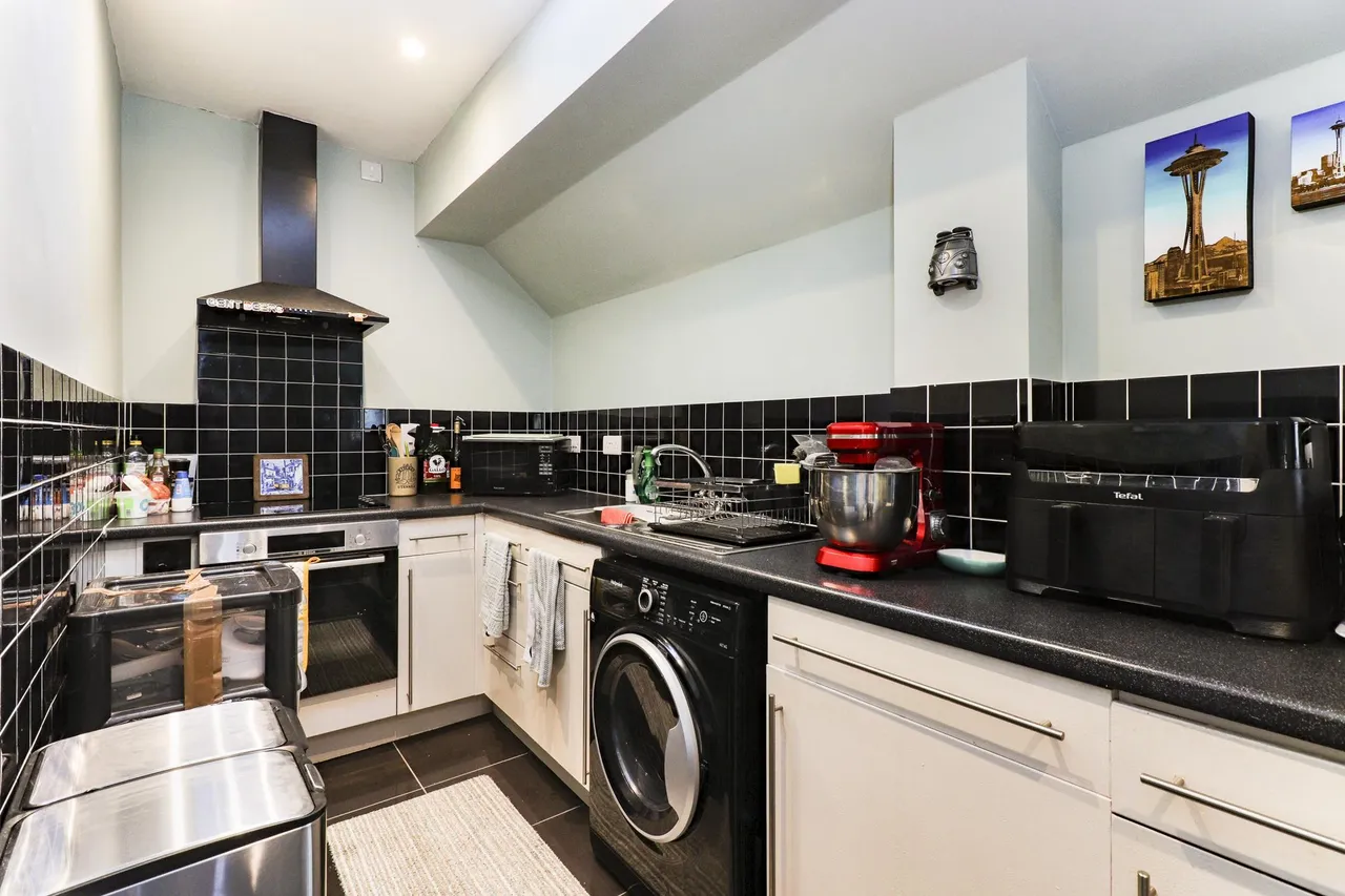 Queenswood Road, Sheffield, S6, photo 17
