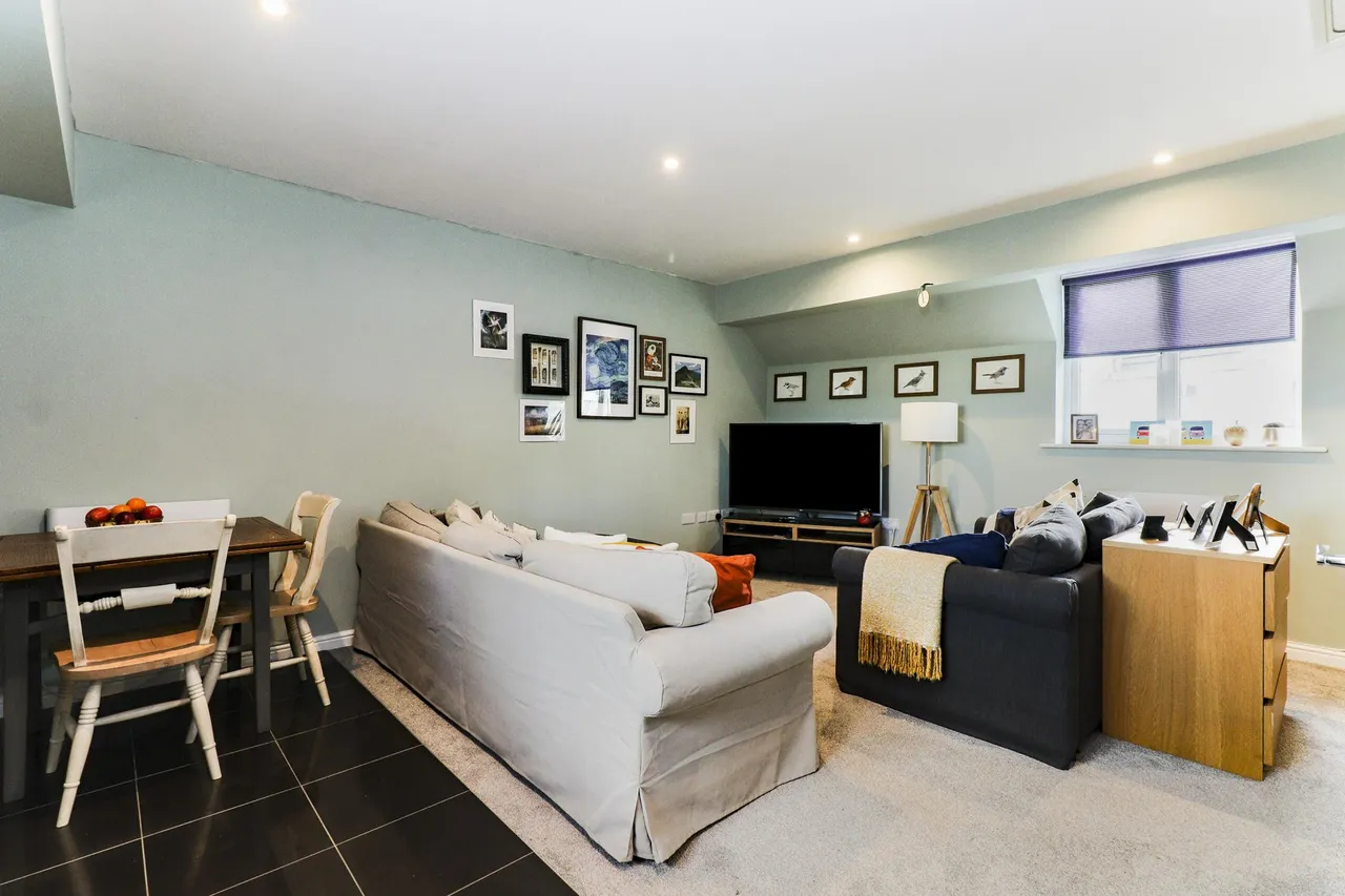 Queenswood Road, Sheffield, S6, photo 10